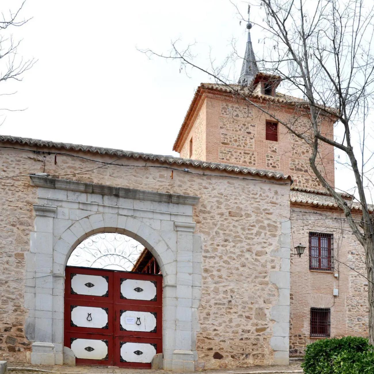 Santuario y Plaza de Nuestra Señora de Las Virtudes